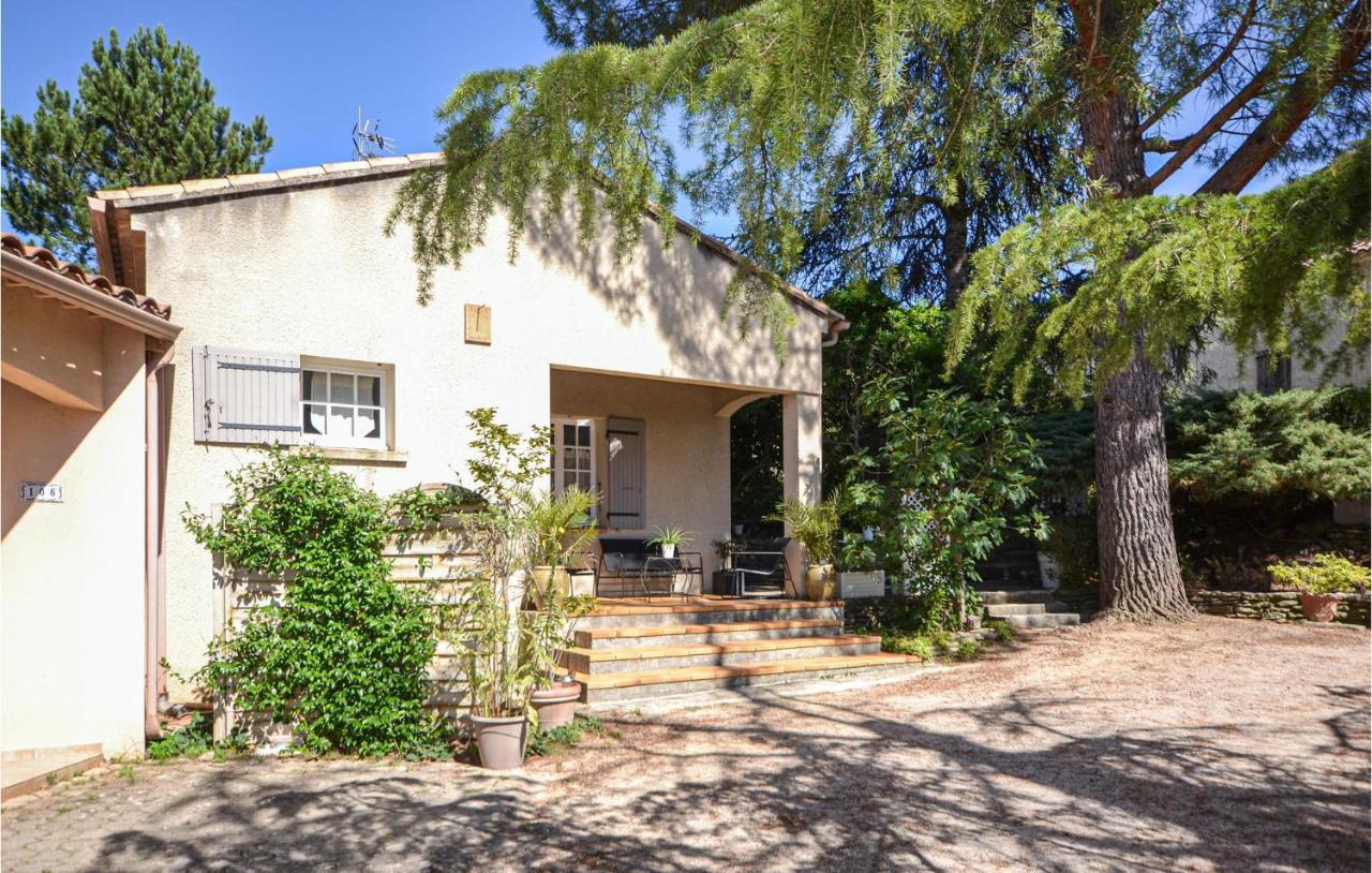 1 Bedroom Pet Friendly Home In Entrechaux Luaran gambar